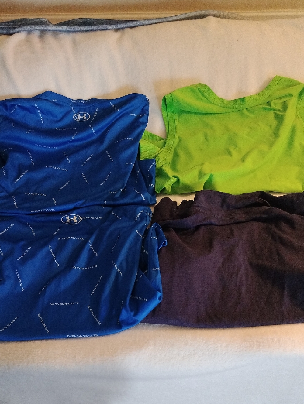 Under Armour Nike Sleeveless Tommy Bahama Island Zone Shirt Bundle Women's M - Picture 5 of 5